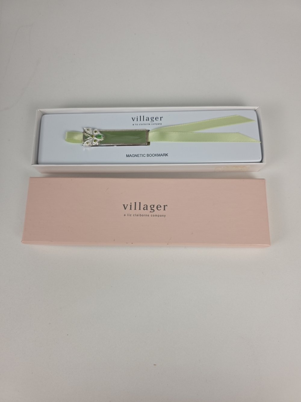 Liz Claiborne Green Ribbon Magnetic Bookmark with Leaf Charm